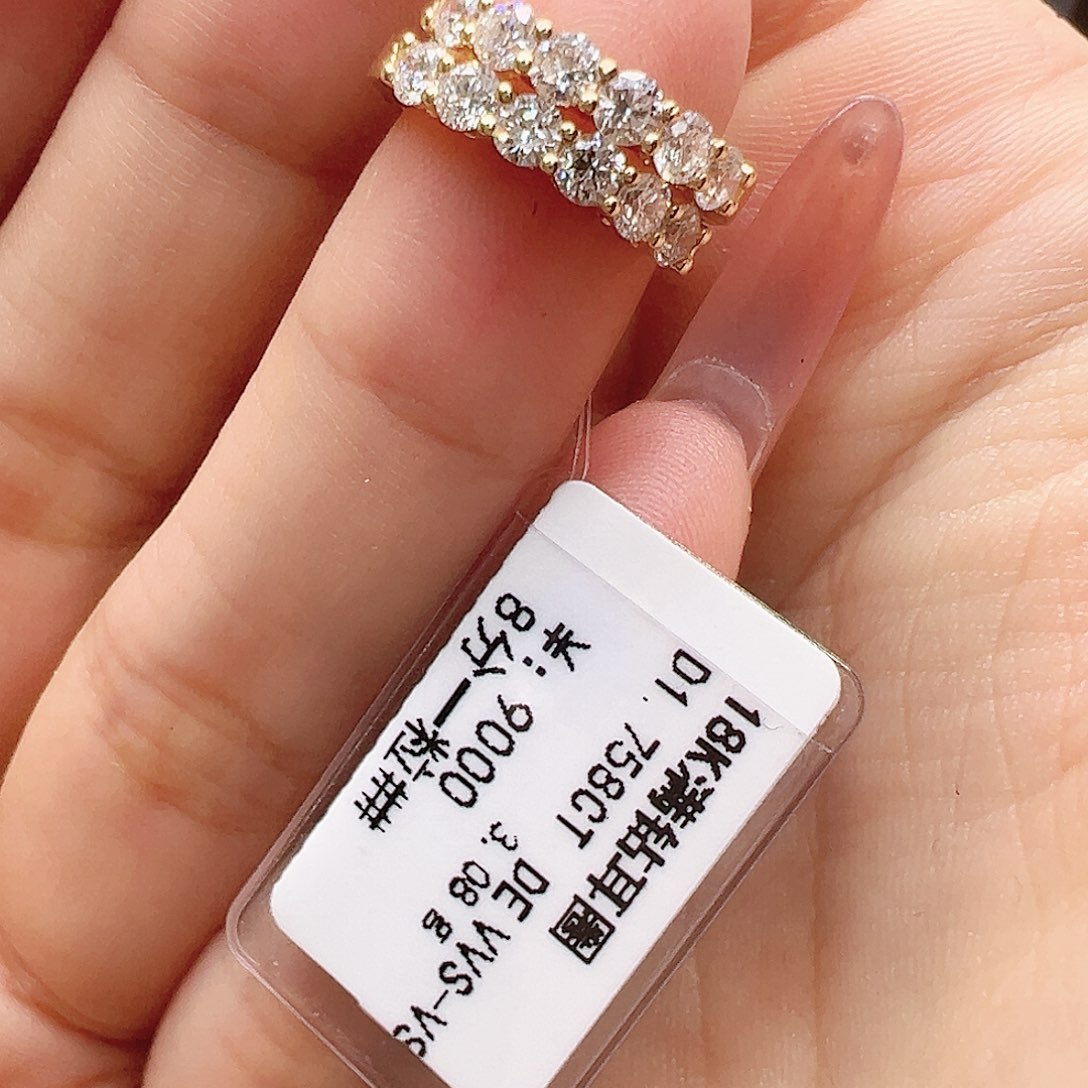 耳饰实验室培育钻石18K金镶嵌1.758ctＫ黄满钻耳圈