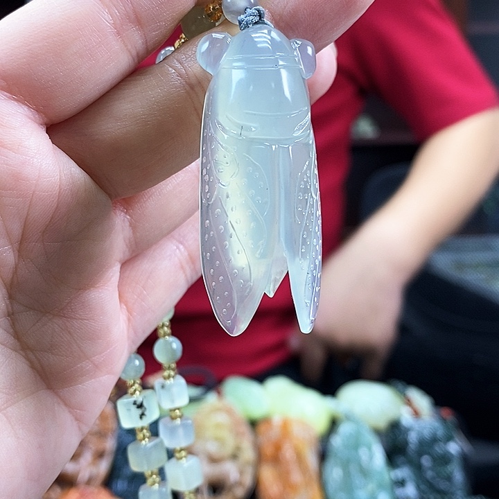 蛇纹石玉吊坠未镶嵌