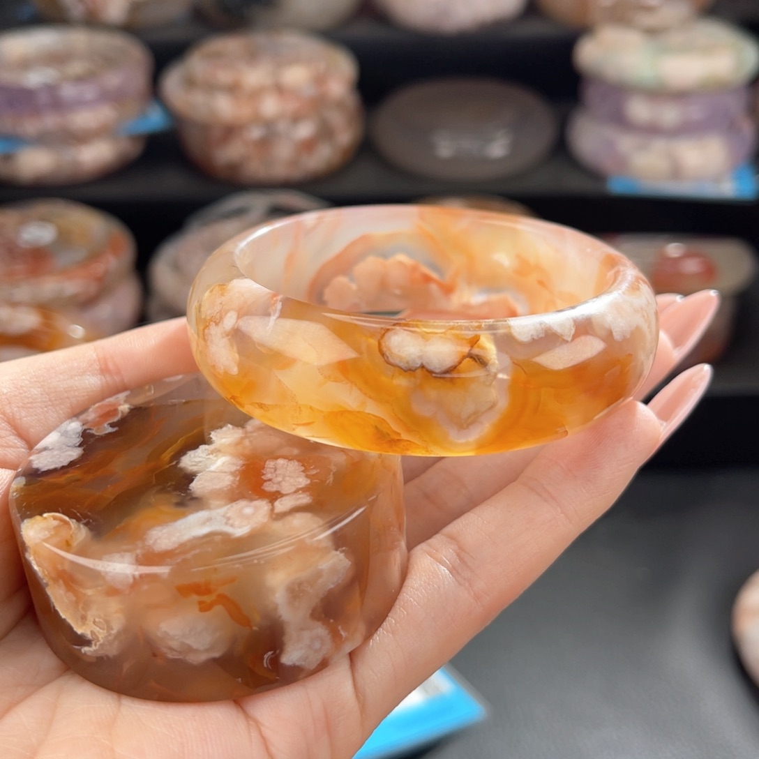 石英质玉手镯未镶嵌55