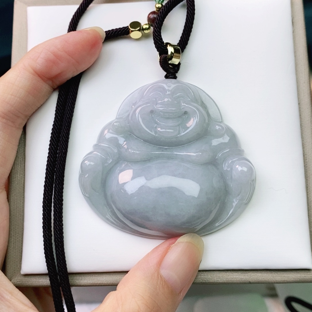 翡翠未镶嵌颈饰佛公