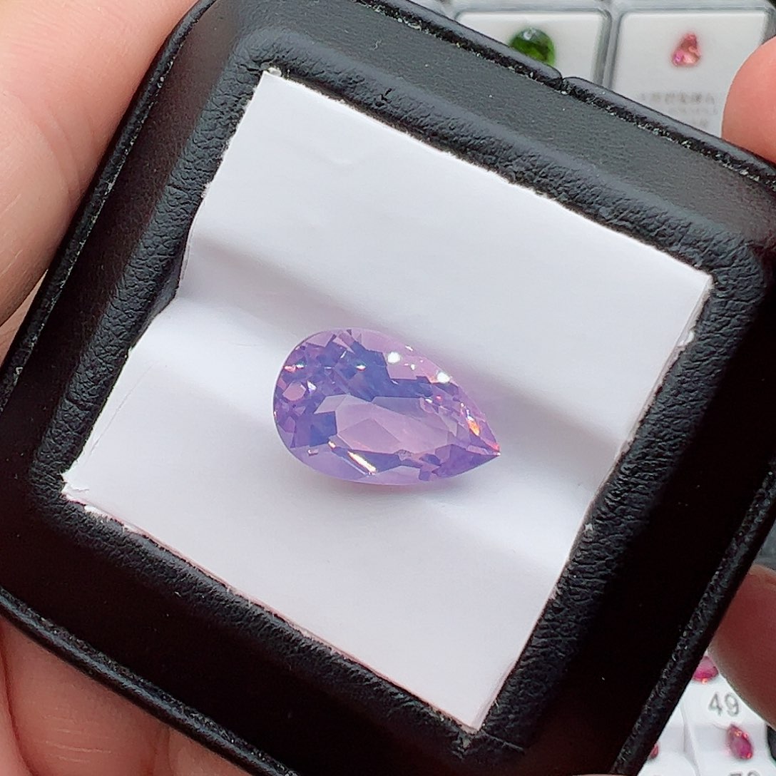 紫晶7.1克拉薰衣草色裸石未镶嵌