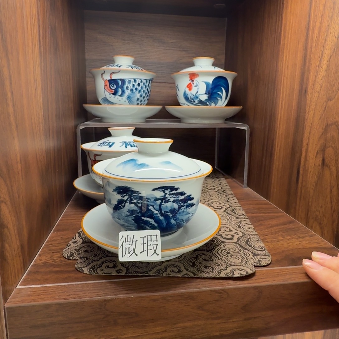 釉下手绘茶具微瑕