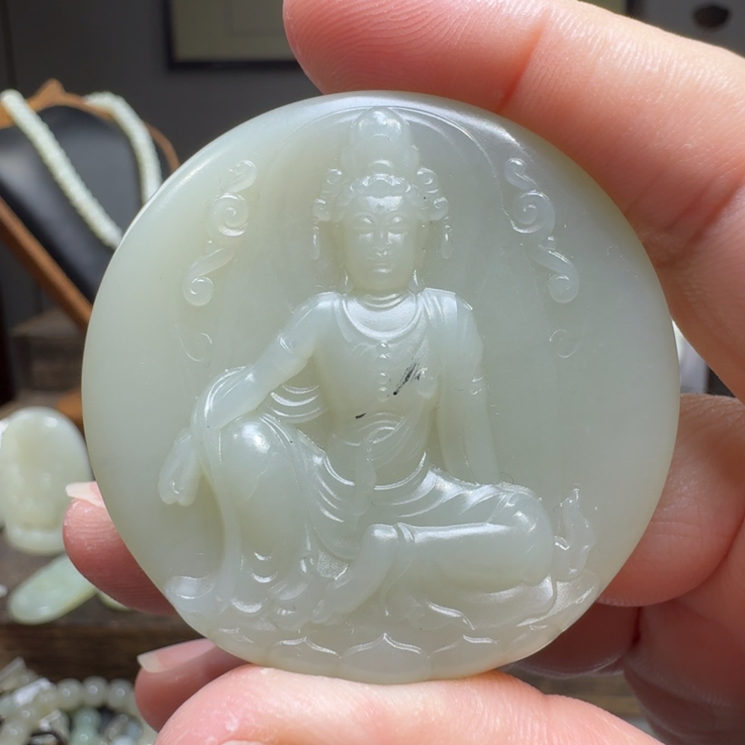 和田玉颈饰未镶嵌