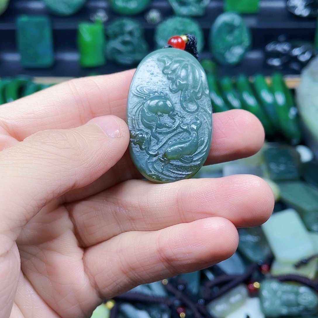 和田玉未镶嵌珠宝半成品