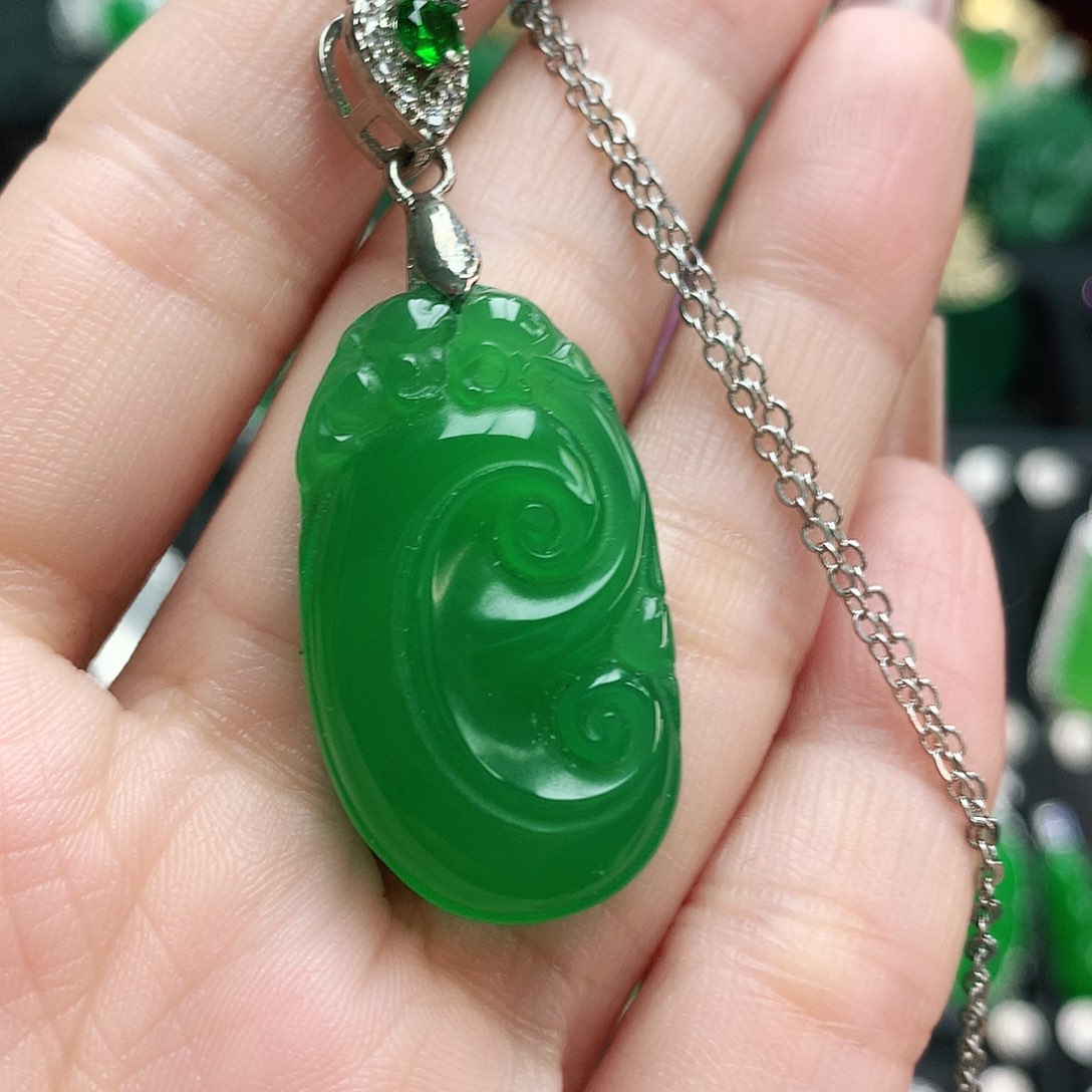 玛瑙/玉髓吊坠未镶嵌