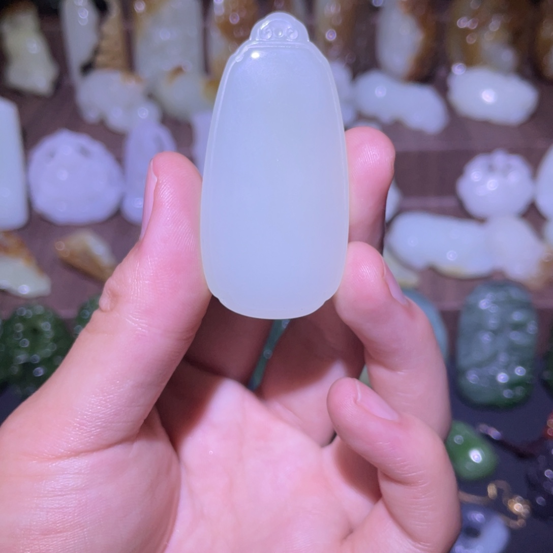 和田玉未镶嵌挂件