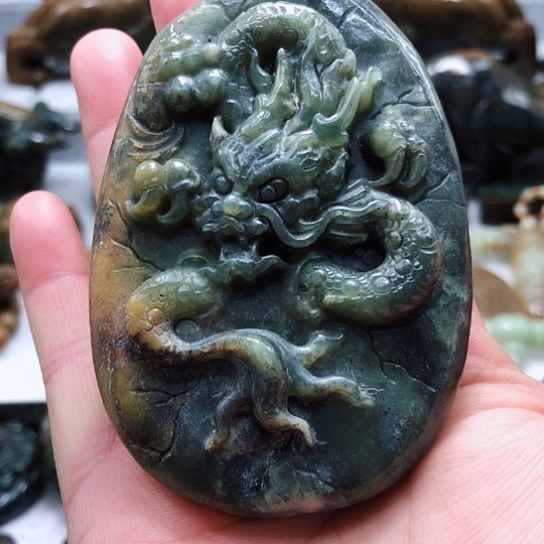 岫岩河磨玉（透闪石质玉）把件未镶嵌