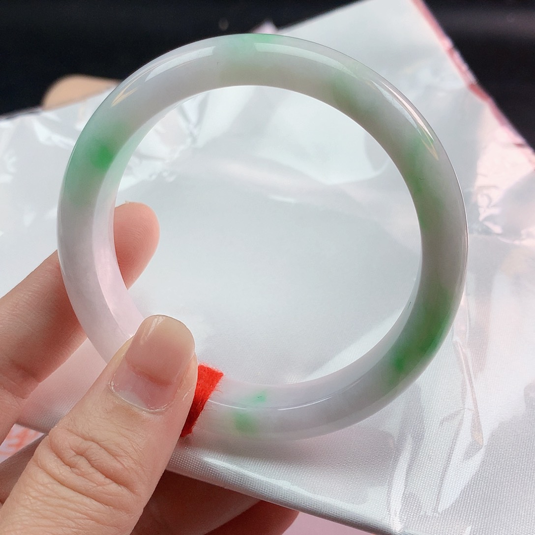 翡翠手镯未镶嵌57圈2310