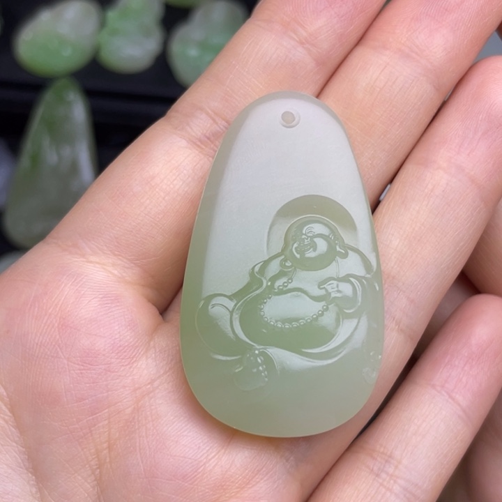 和田玉颈饰未镶嵌高***金