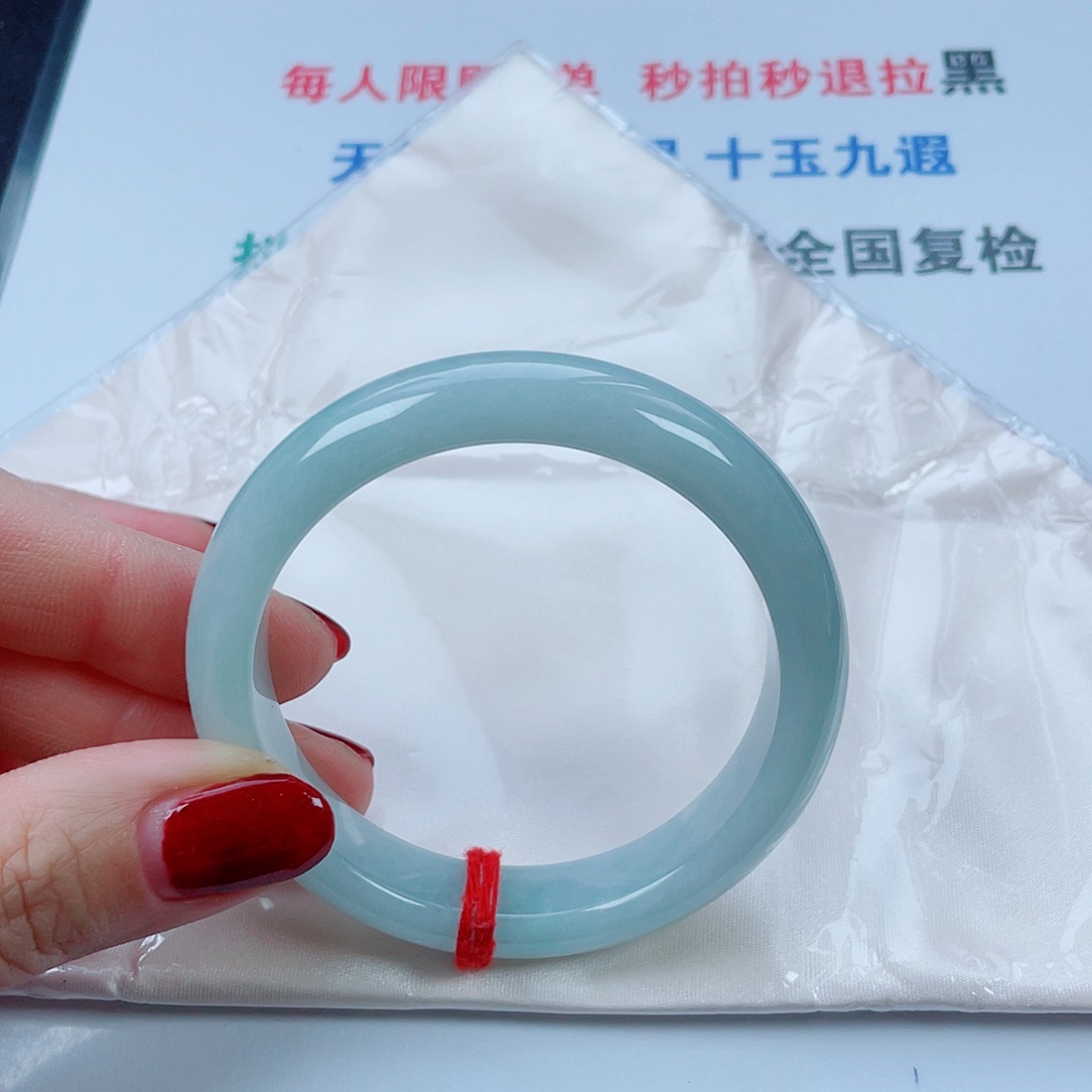 翡翠未镶嵌手镯圈口55.7宽12.5厚8.4