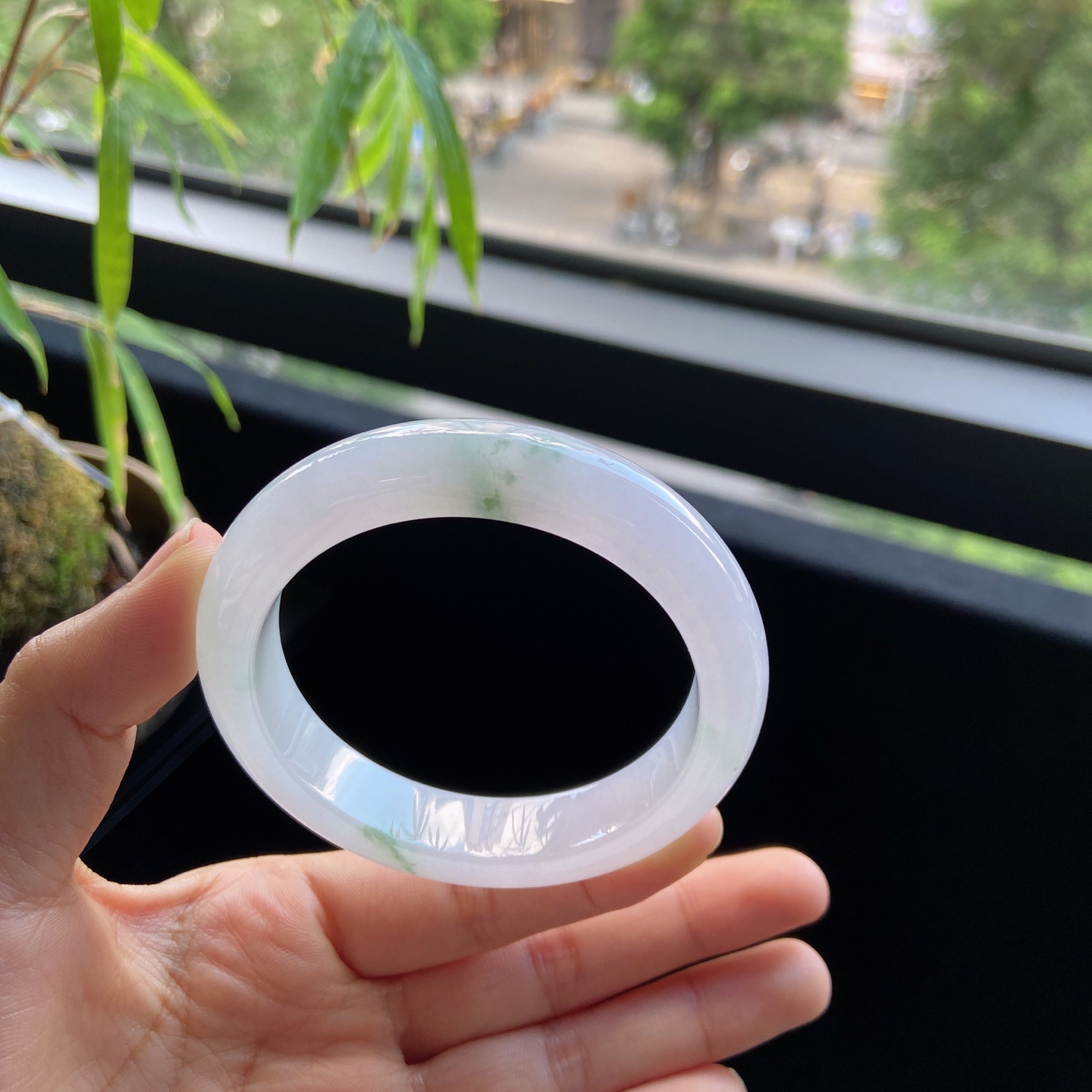 好色珠宝 圈口55缅甸老坑A货冰糯种飘花女款翡翠手镯