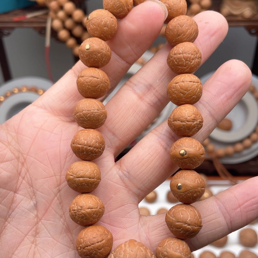 麒麟眼菩提手串熊**来铜钉镶嵌手串