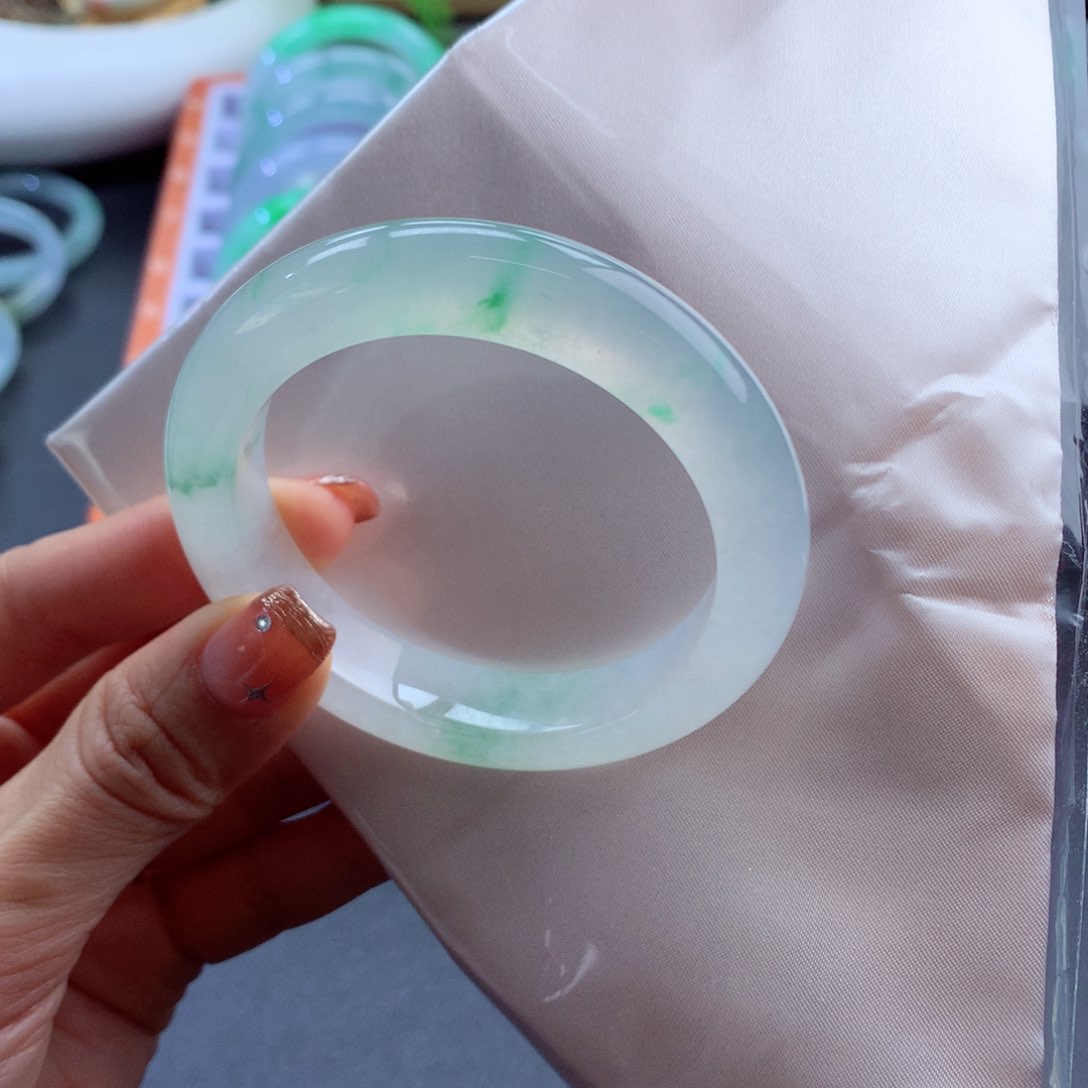 翡翠手镯未镶嵌38号