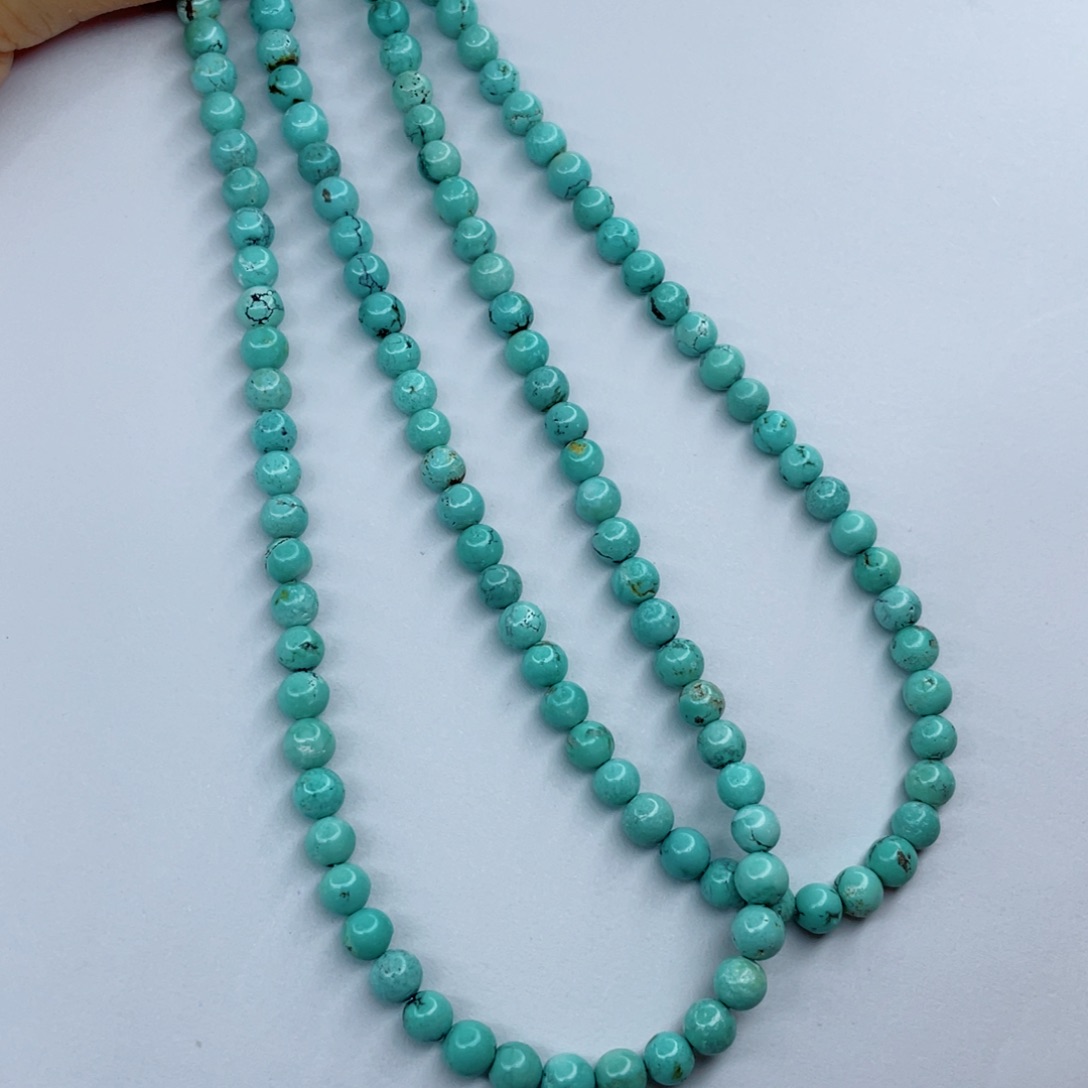 绿松石颈饰未镶嵌