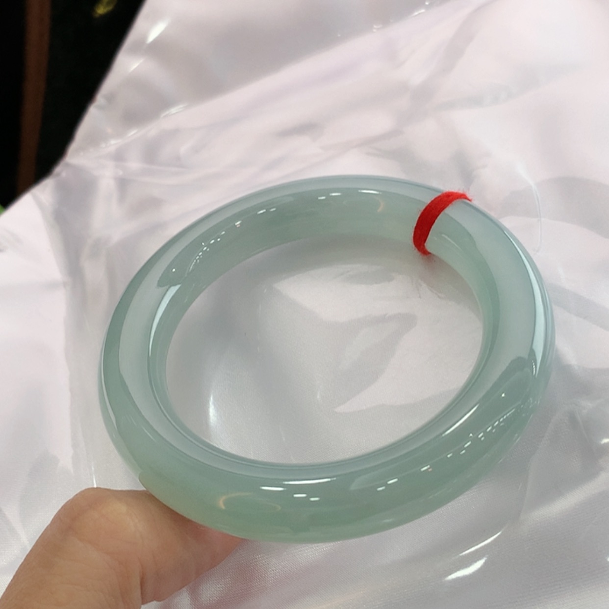 【闪购商品】翡翠手镯未镶嵌圈口56