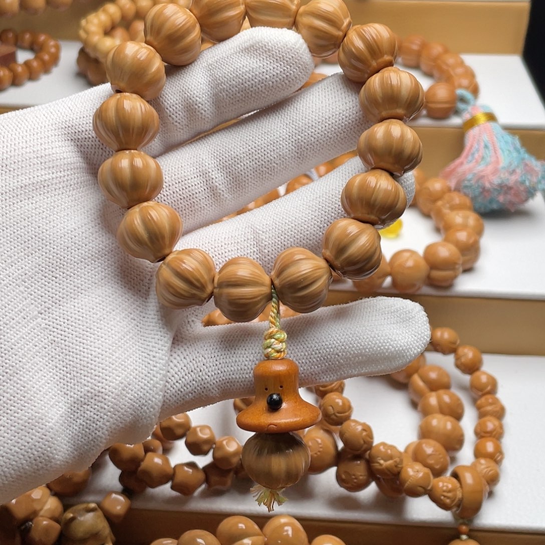 猴头核桃吊坠蒜鸟