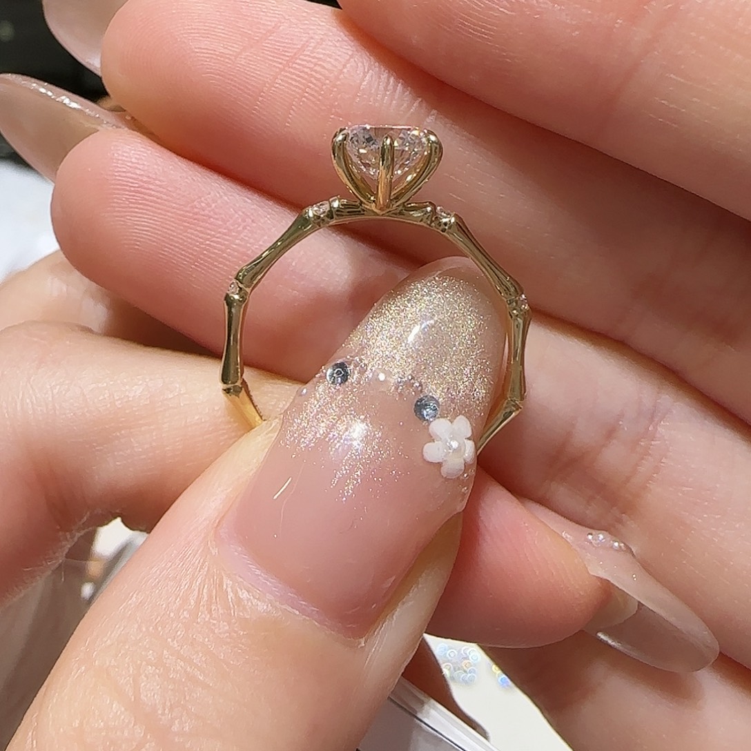 实验室培育钻石18K金镶嵌一克拉竹节六爪 14圈