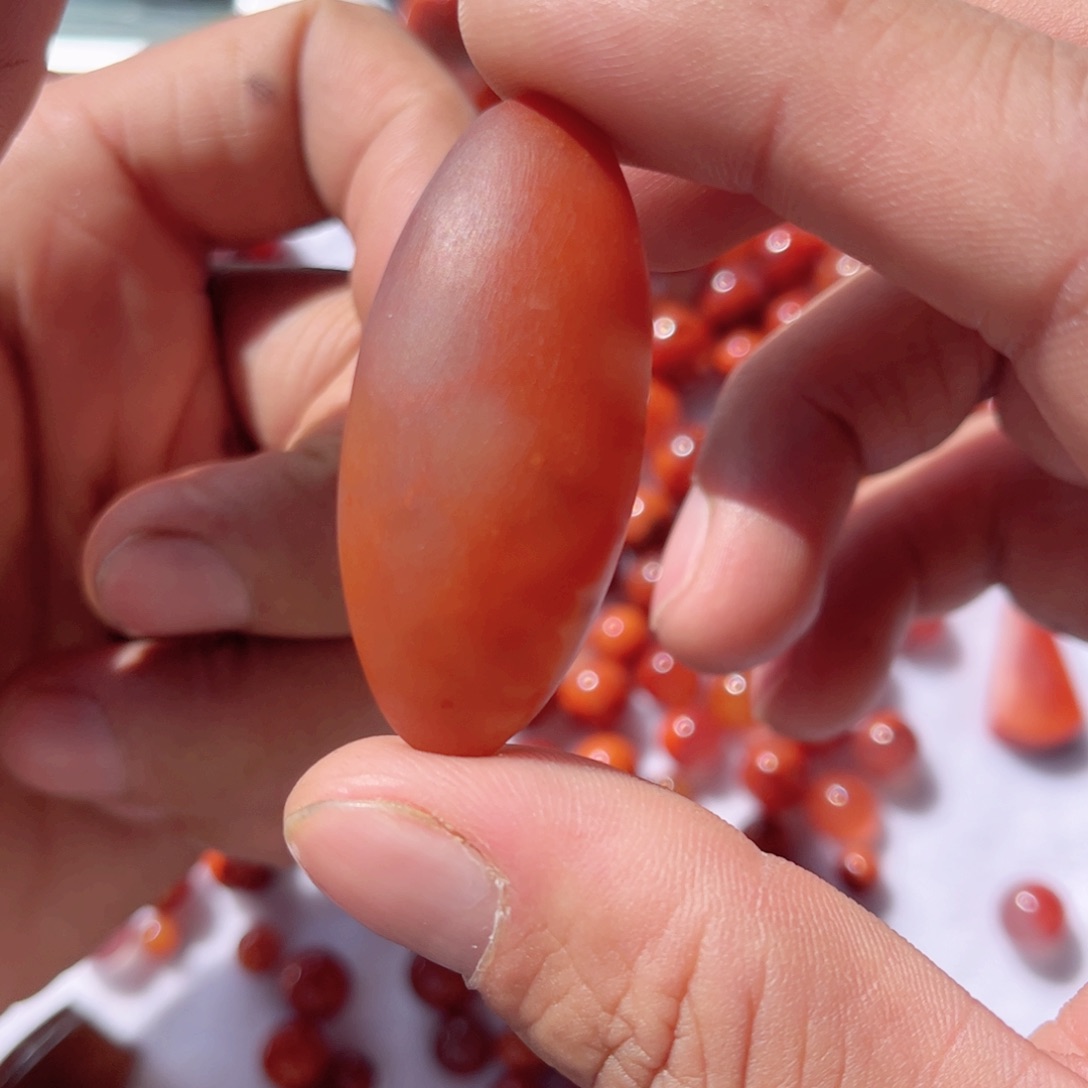 南红玛瑙手链合金