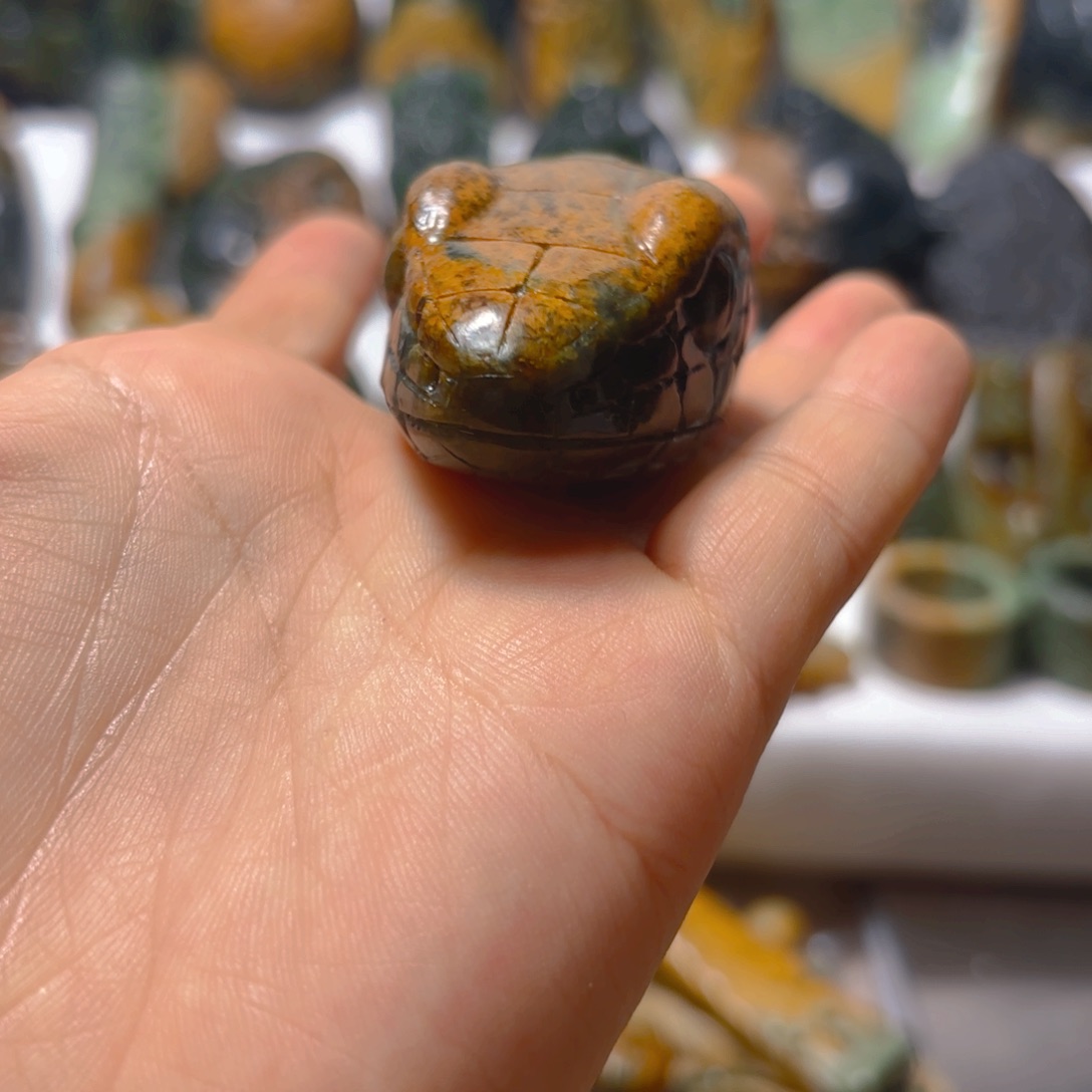 岫岩河磨玉（透闪石质玉）挂件未镶嵌