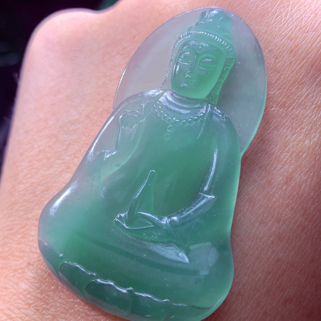 红****定制翡翠未镶嵌天然翡翠A货毛货挂件