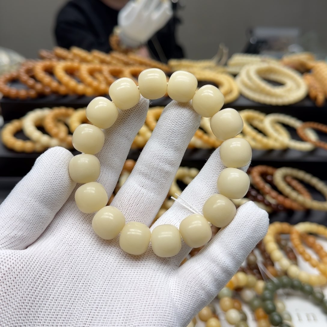 【闪购商品】菩提根/象牙果手串綺****雨14×15 2年 精工