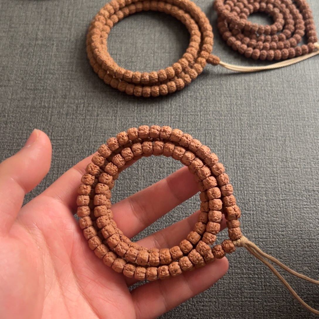 羽***巾吊坠金刚菩提藏切