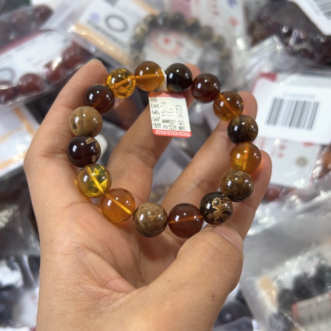 琥珀珠宝奇石未镶嵌583