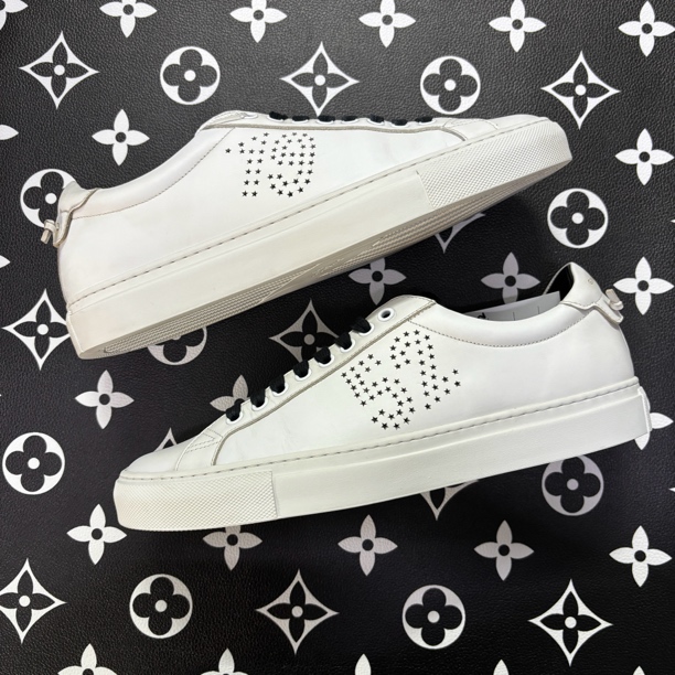 95新 Givenchy/纪梵希 41欧码1952镂空经典百搭时尚板鞋