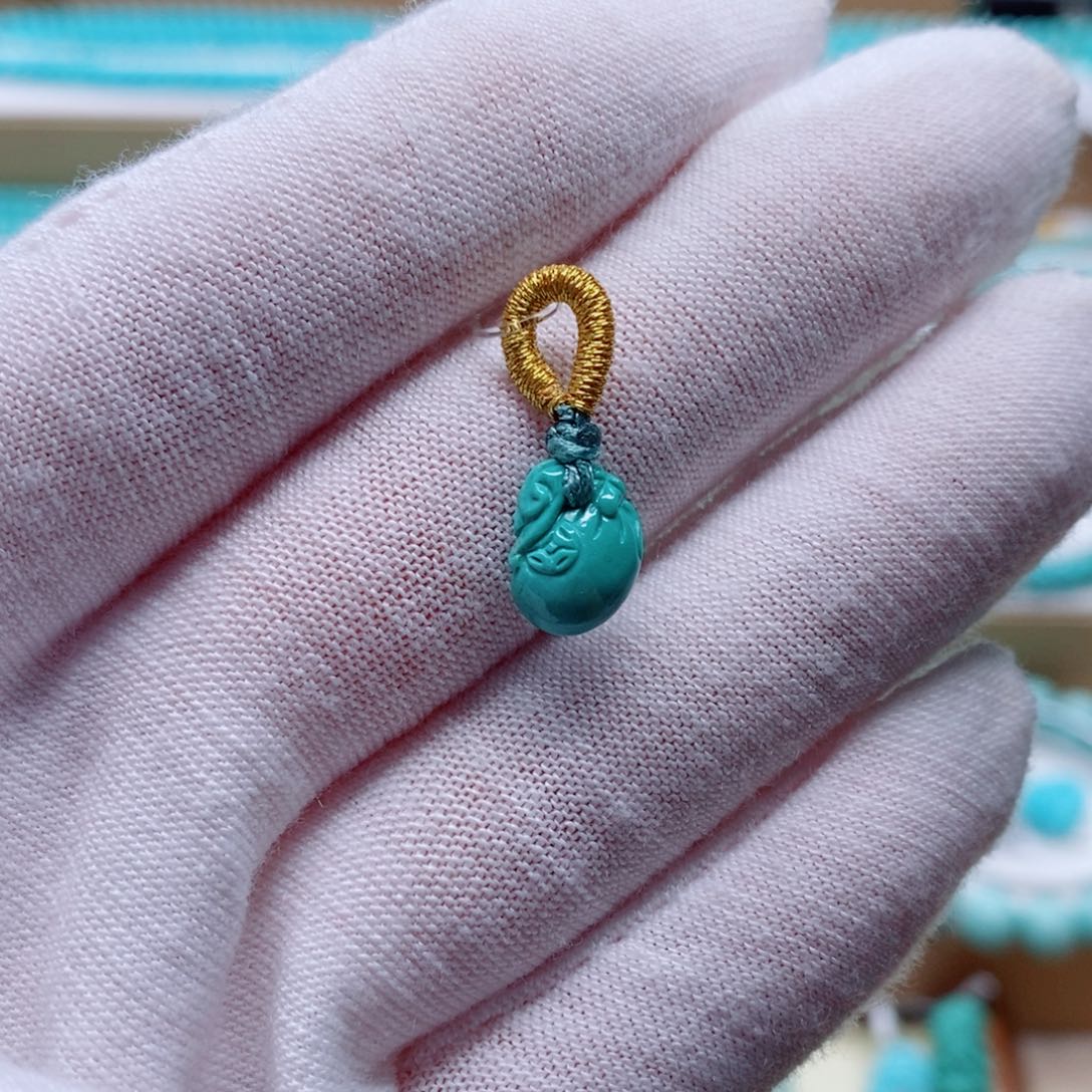 未镶嵌绿松石珠宝奇石