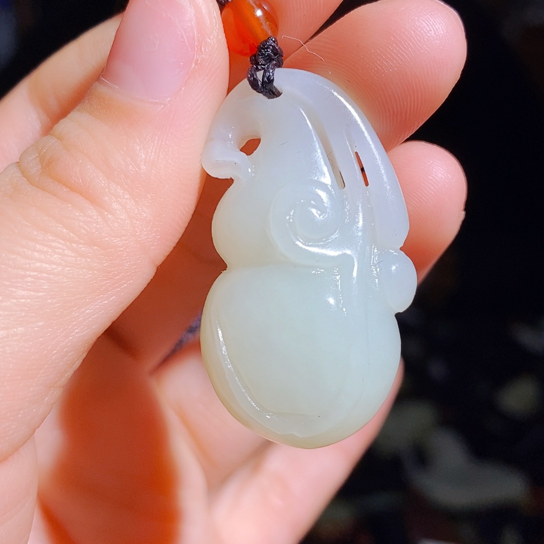 和田玉颈饰未镶嵌