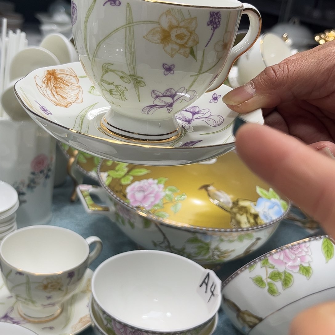 瓷片咖啡杯两个带托