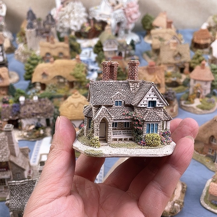 中古瓷器小房子盘子