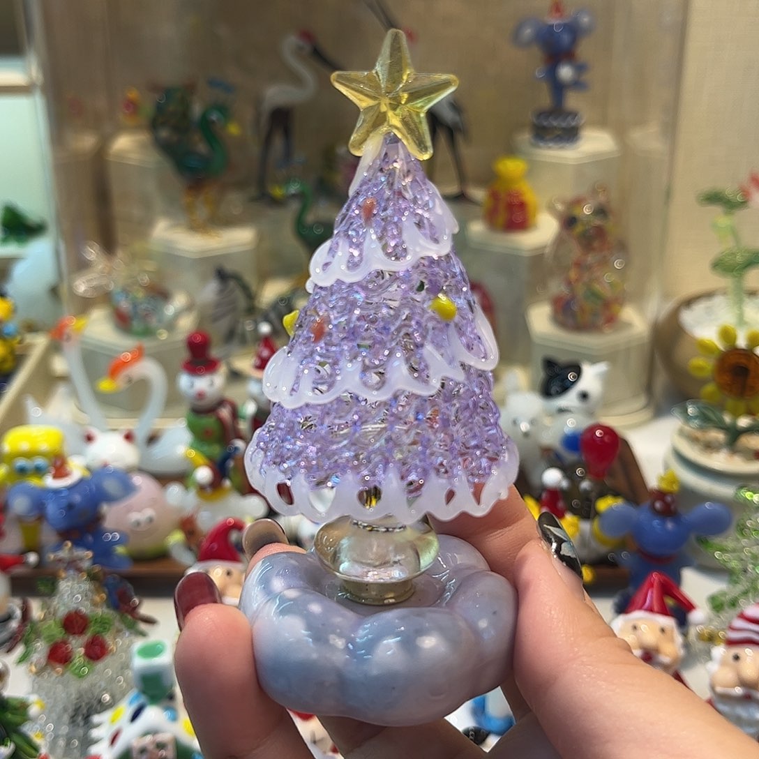 手工艺品琉璃旋转圣诞树