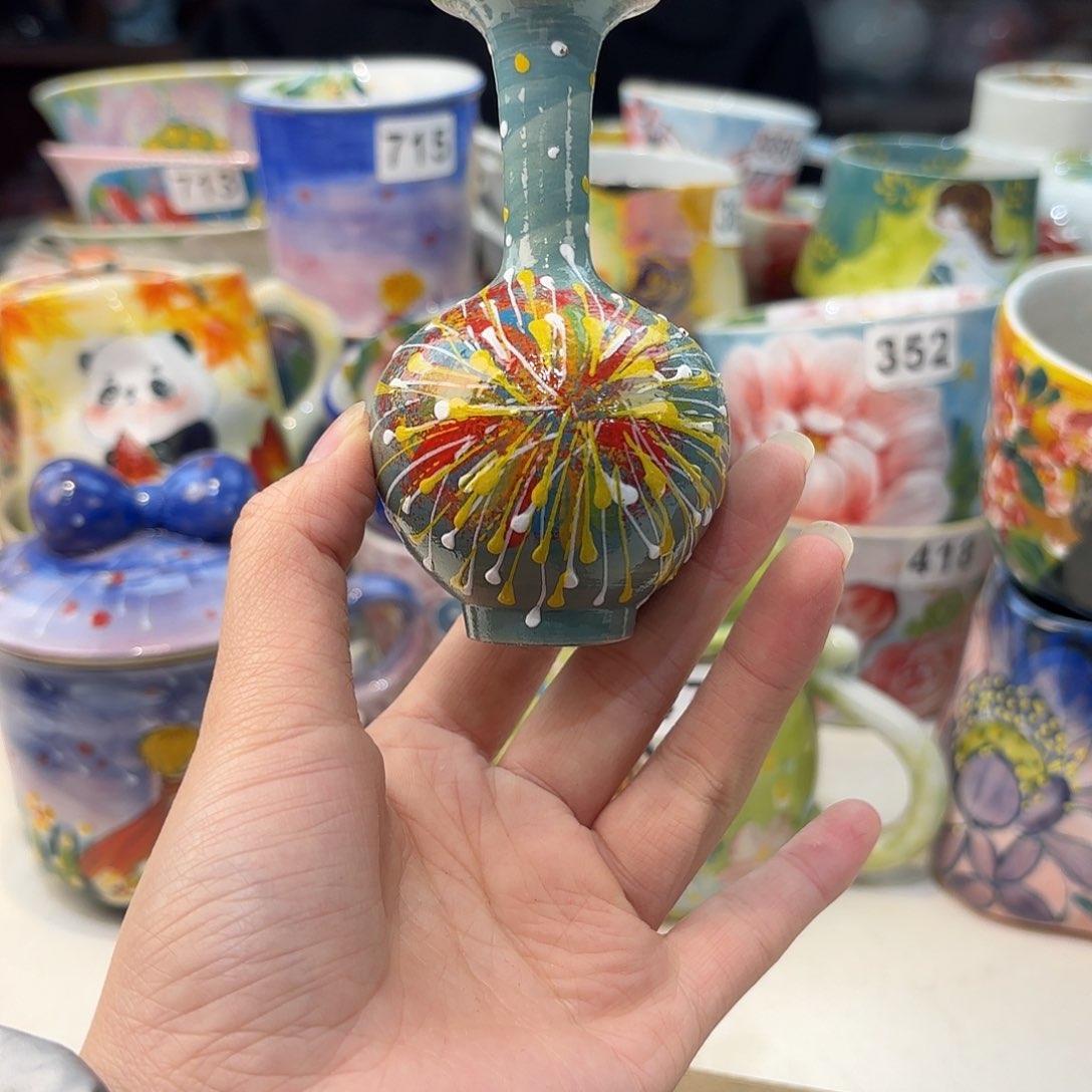 瓷片兔兔好可爱呀打