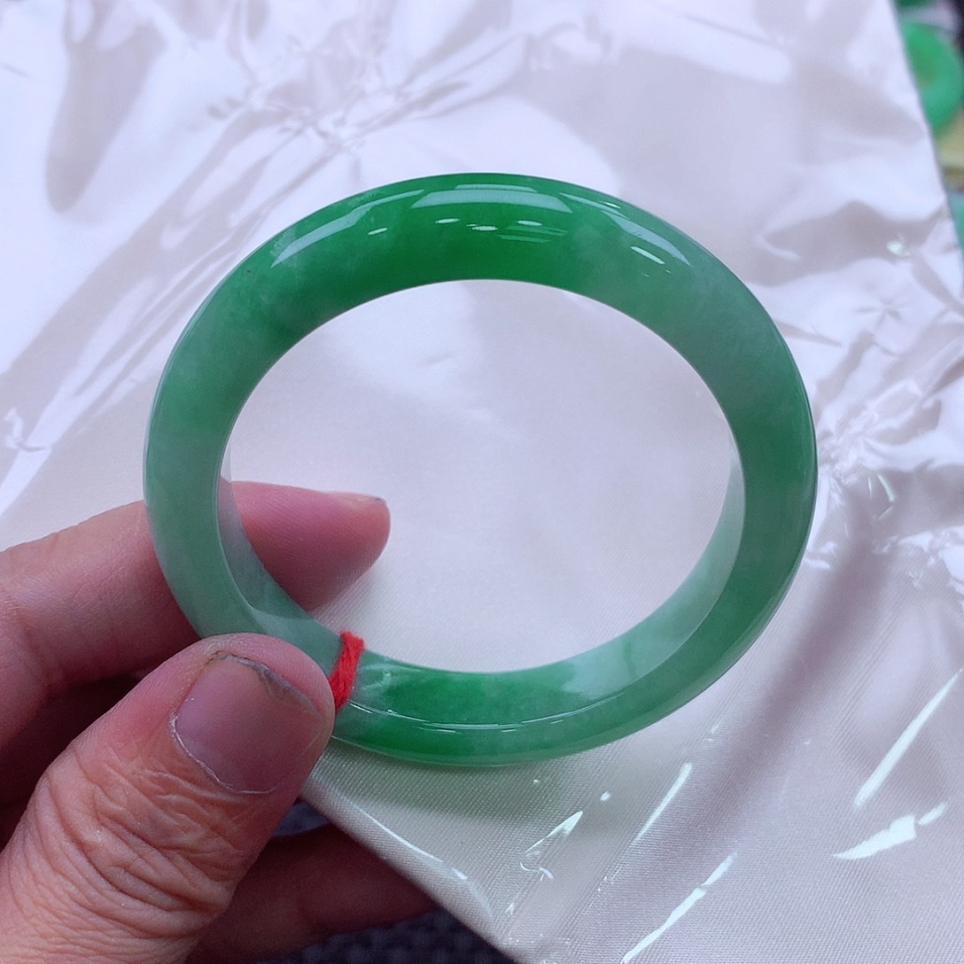 未镶嵌手镯翡翠翡翠