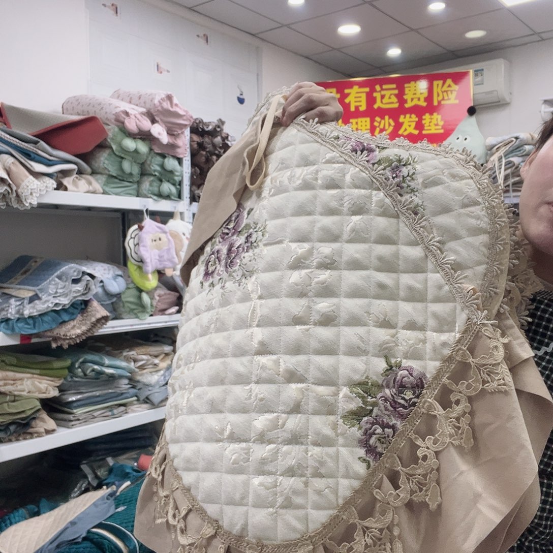 雪尼尔聚酯纤维快乐大本营在这里是什么