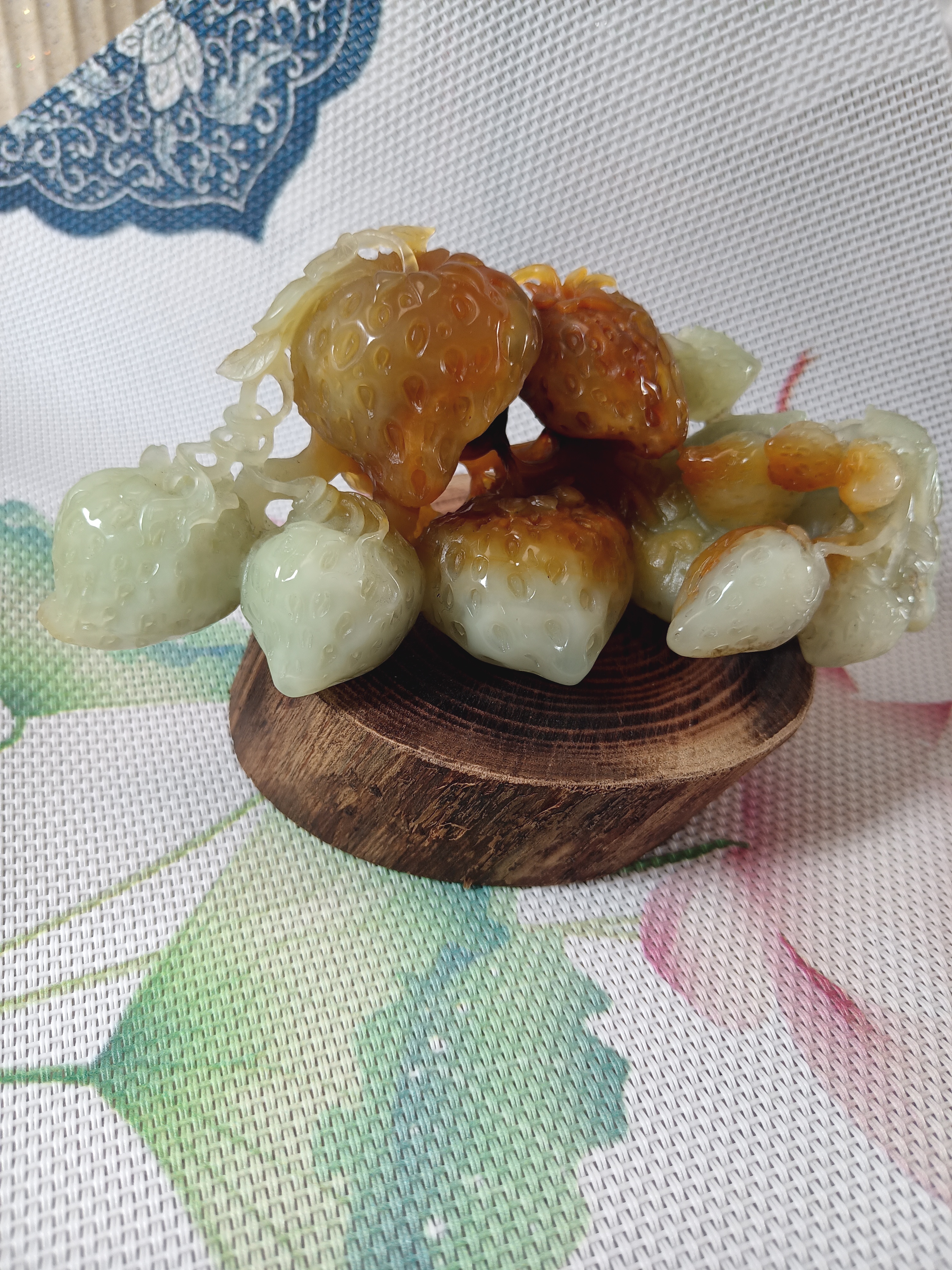 天然岫玉蛇纹石小摆件