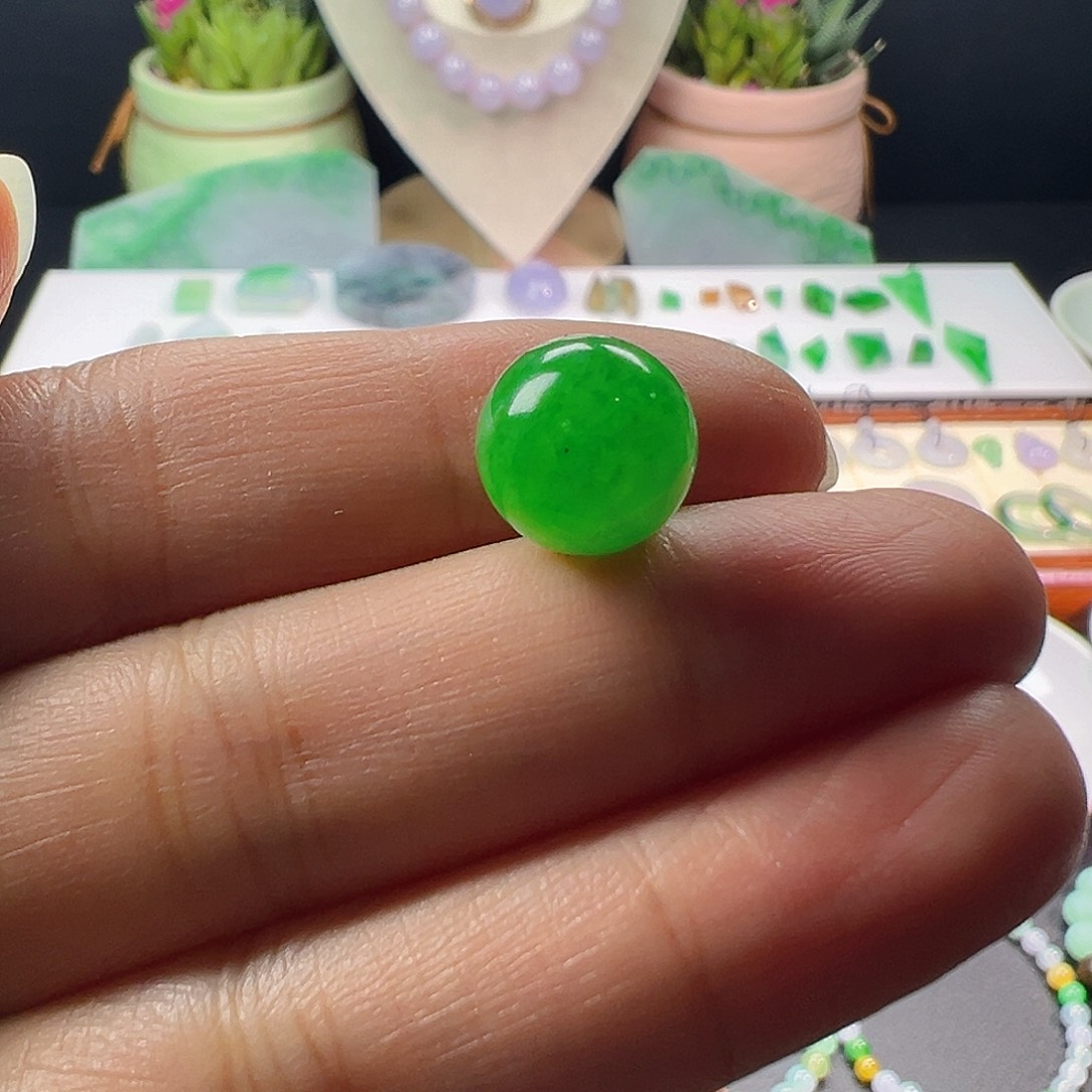 翡翠散珠翡翠辣绿圆珠卡11.5