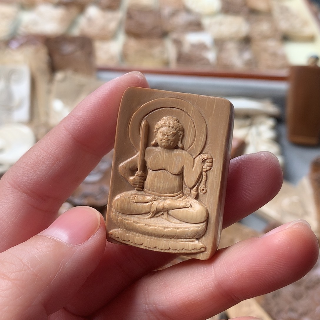 泥塑不打孔联系客服