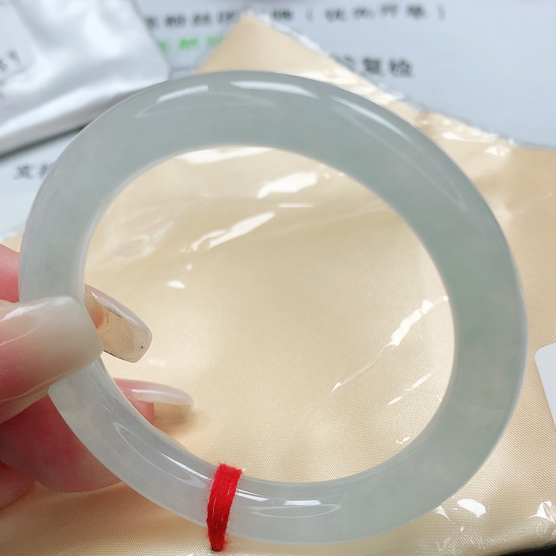 【闪购商品】翡翠手镯未镶嵌缅甸天然A货翡翠