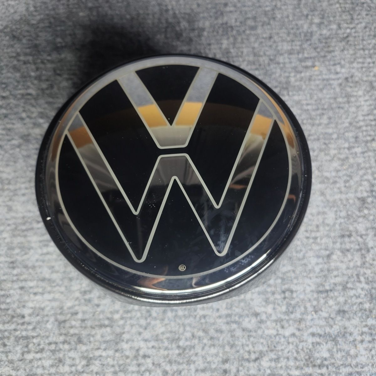 大众迈腾B9L中网标志 发光中网标适用24-25款迈腾