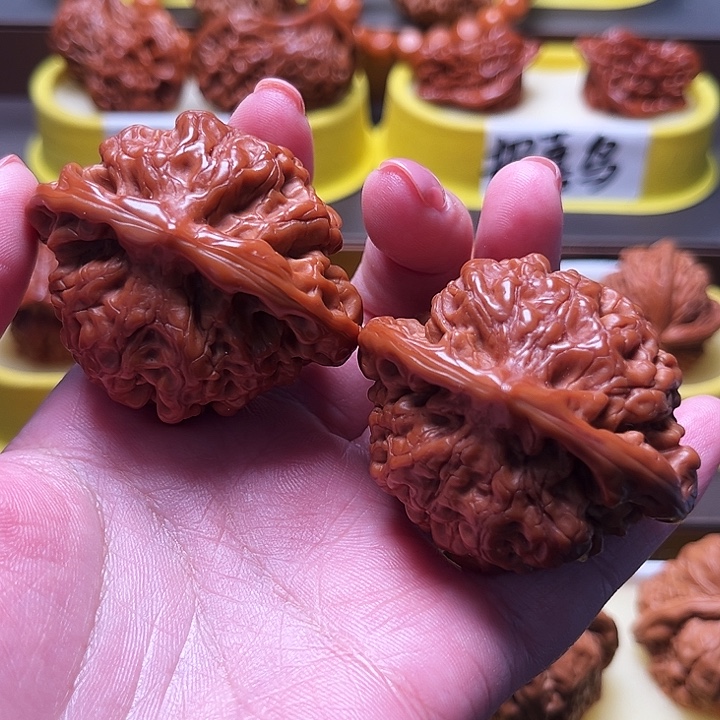 姜***辣吊坠文玩核桃50尺官帽