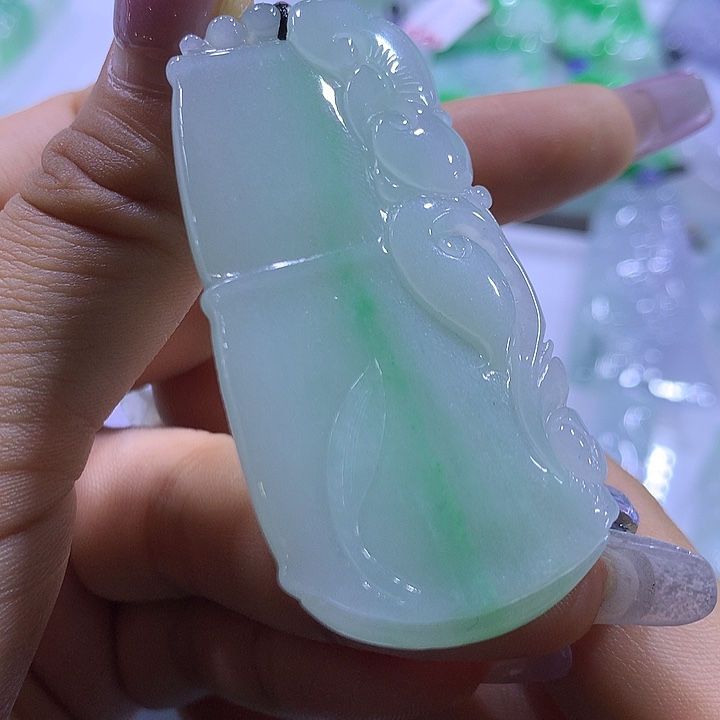 翡翠未镶嵌颈饰天然翡翠A货吊坠