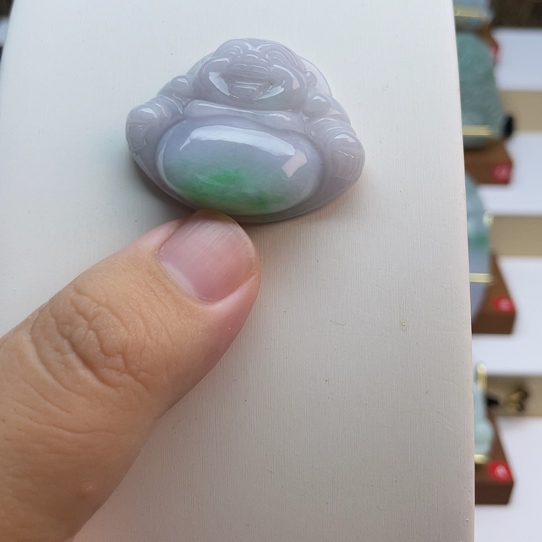 翡翠未镶嵌颈饰佛公