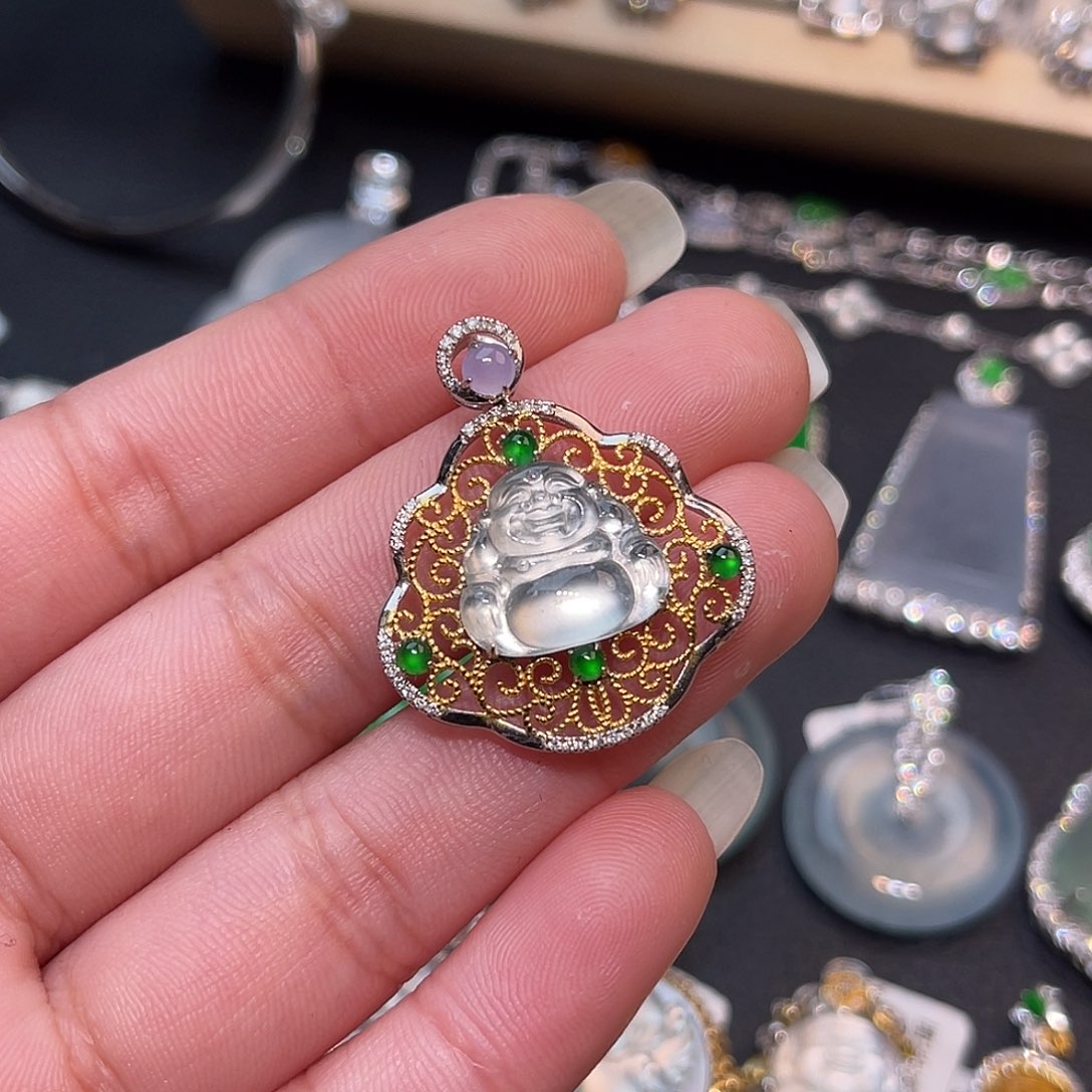 翡翠18K金镶嵌颈饰佛公