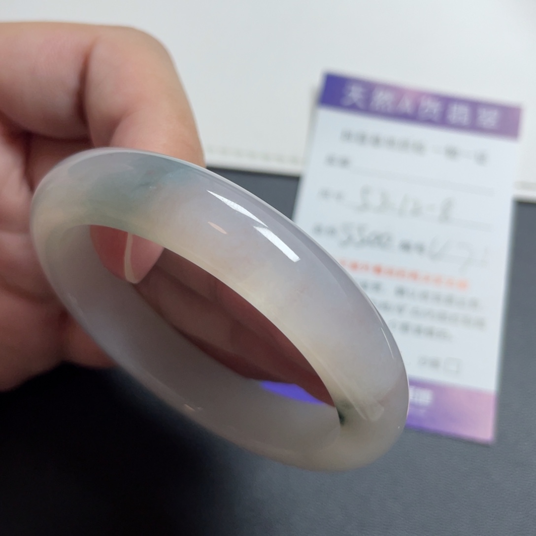 翡翠未镶嵌手镯翡翠