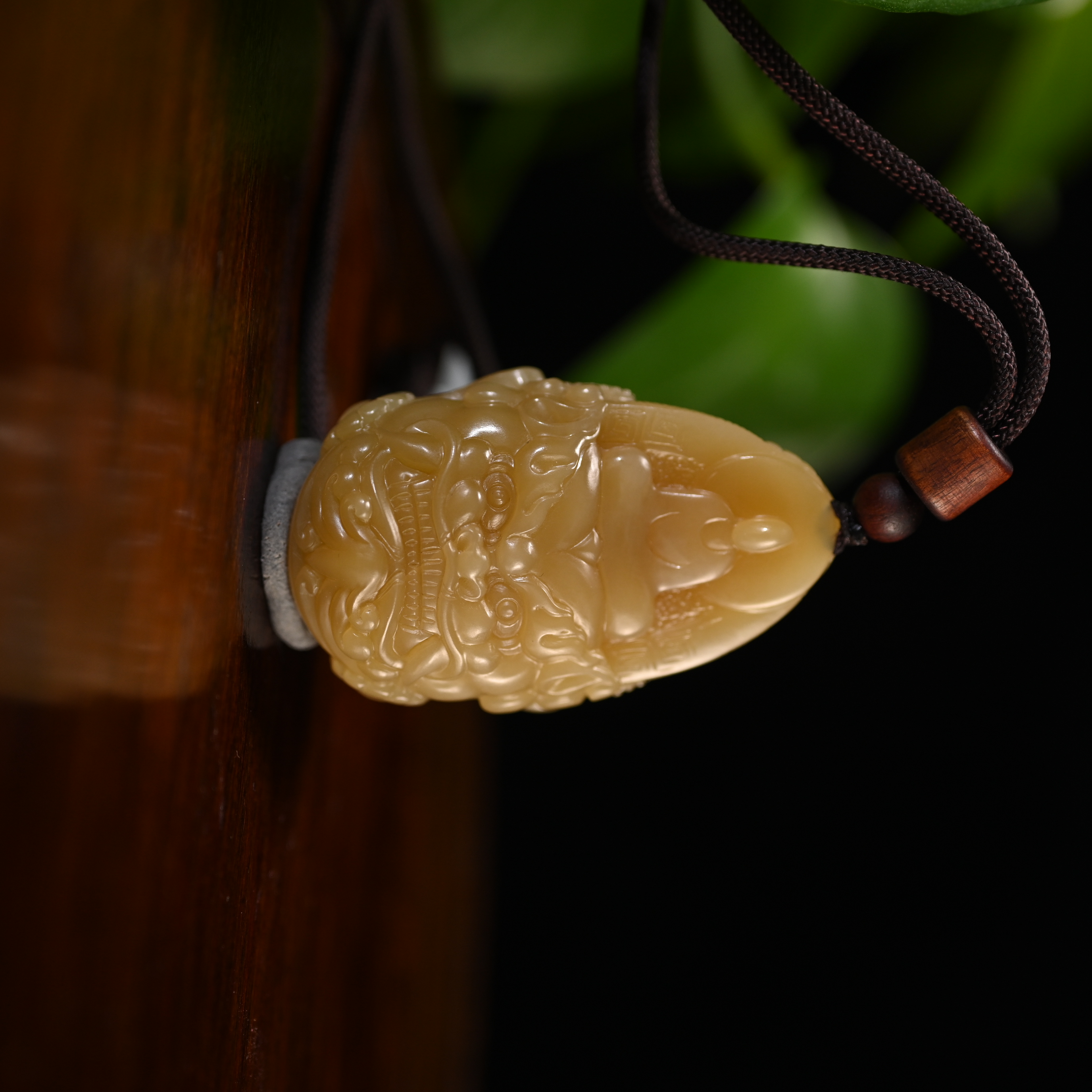 Lot8815 2511170083和田玉黄财神挂件/杭拍