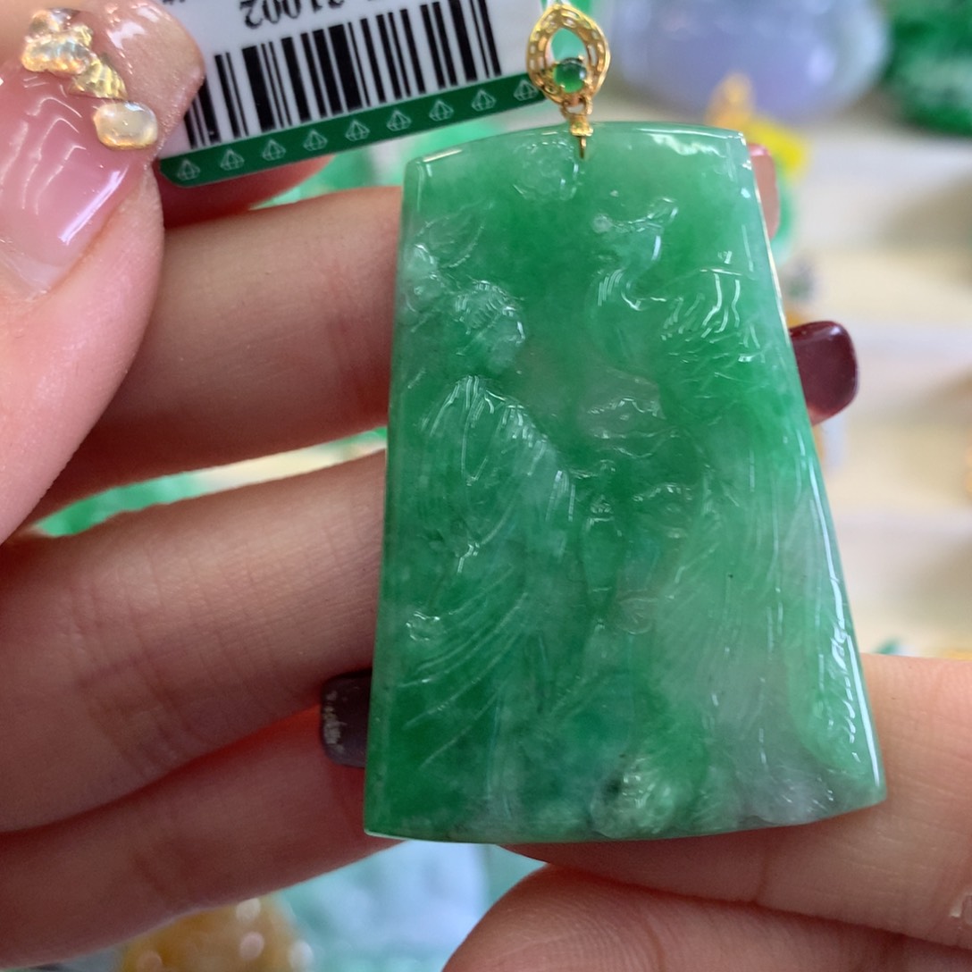 翡翠吊坠(不含链)18K金镶嵌