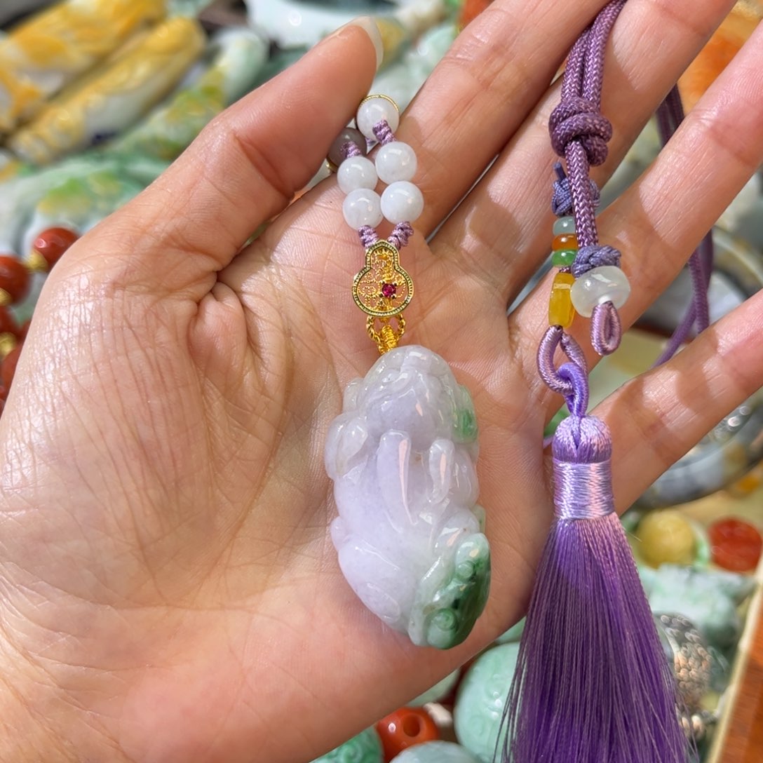 翡翠颈饰未镶嵌待编款