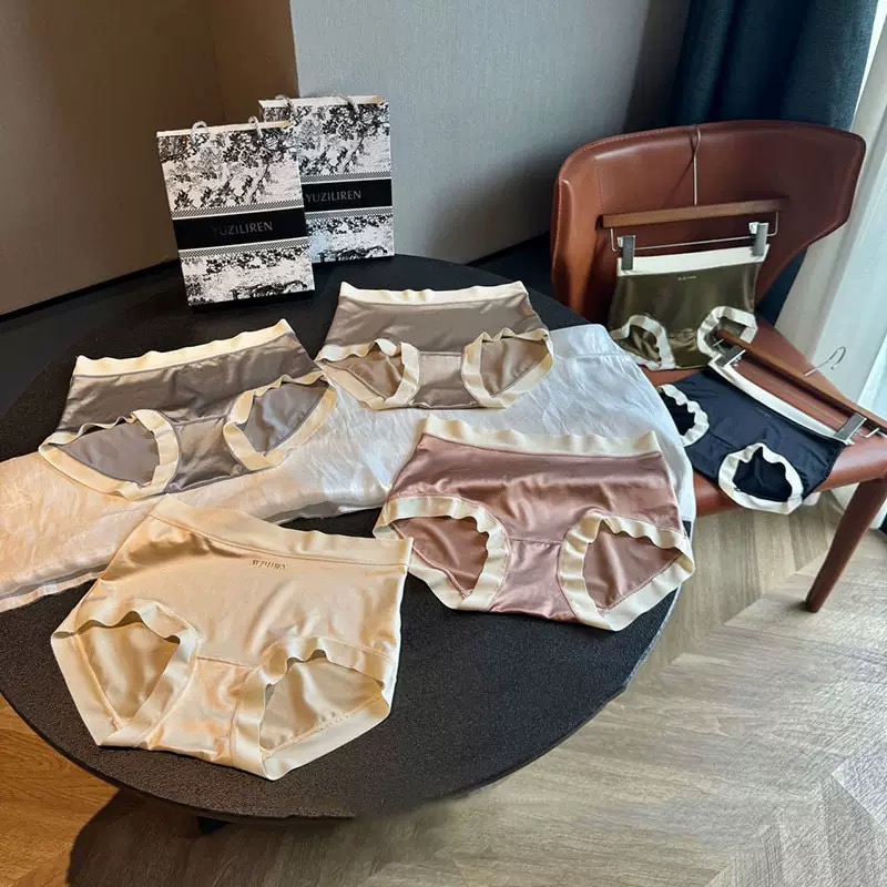 412L1250蚕丝内裤女高弹力大码中腰绸缎面蕾丝养护三角裤滑面